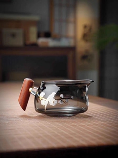 烟灰色耐热玻璃木把公道杯日式 公杯侧把茶海耐高温分茶器茶具配件