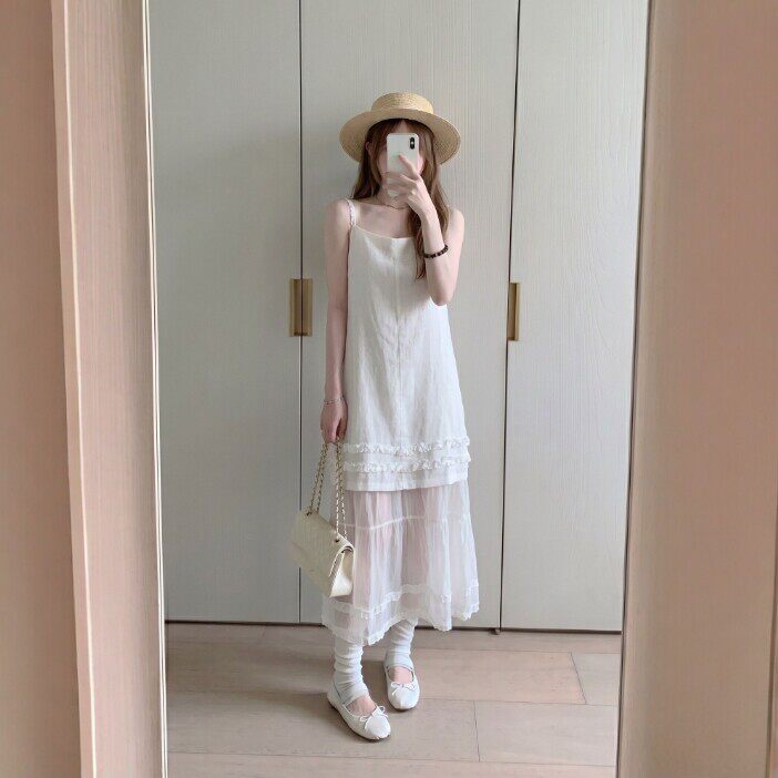 专柜海边穿搭度假风仙女吊带宽松长裙小众独特超好看的连衣裙2026
