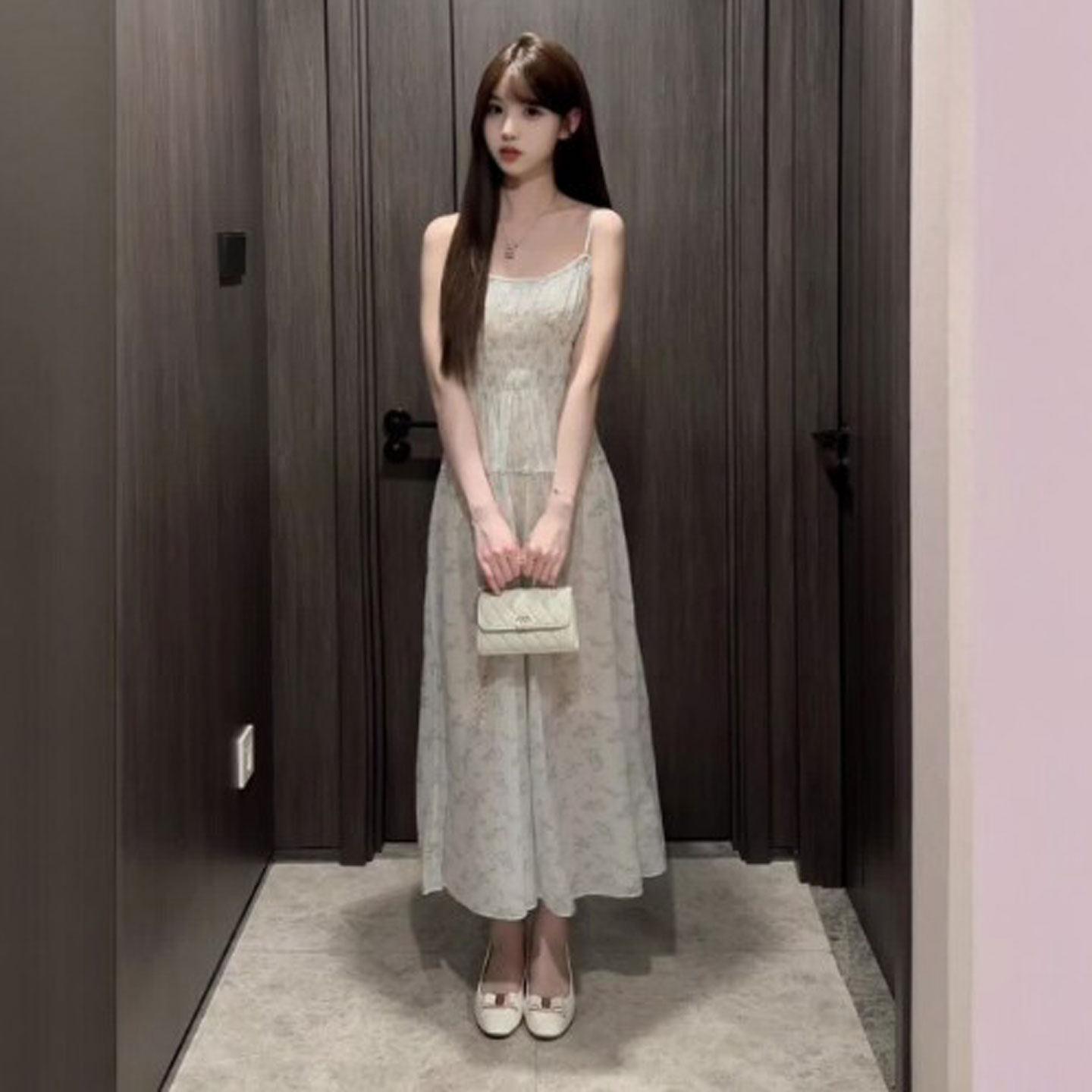 专柜法式穿搭独特超好看的碎花吊带掐腰裙子海边度假风连衣裙26年