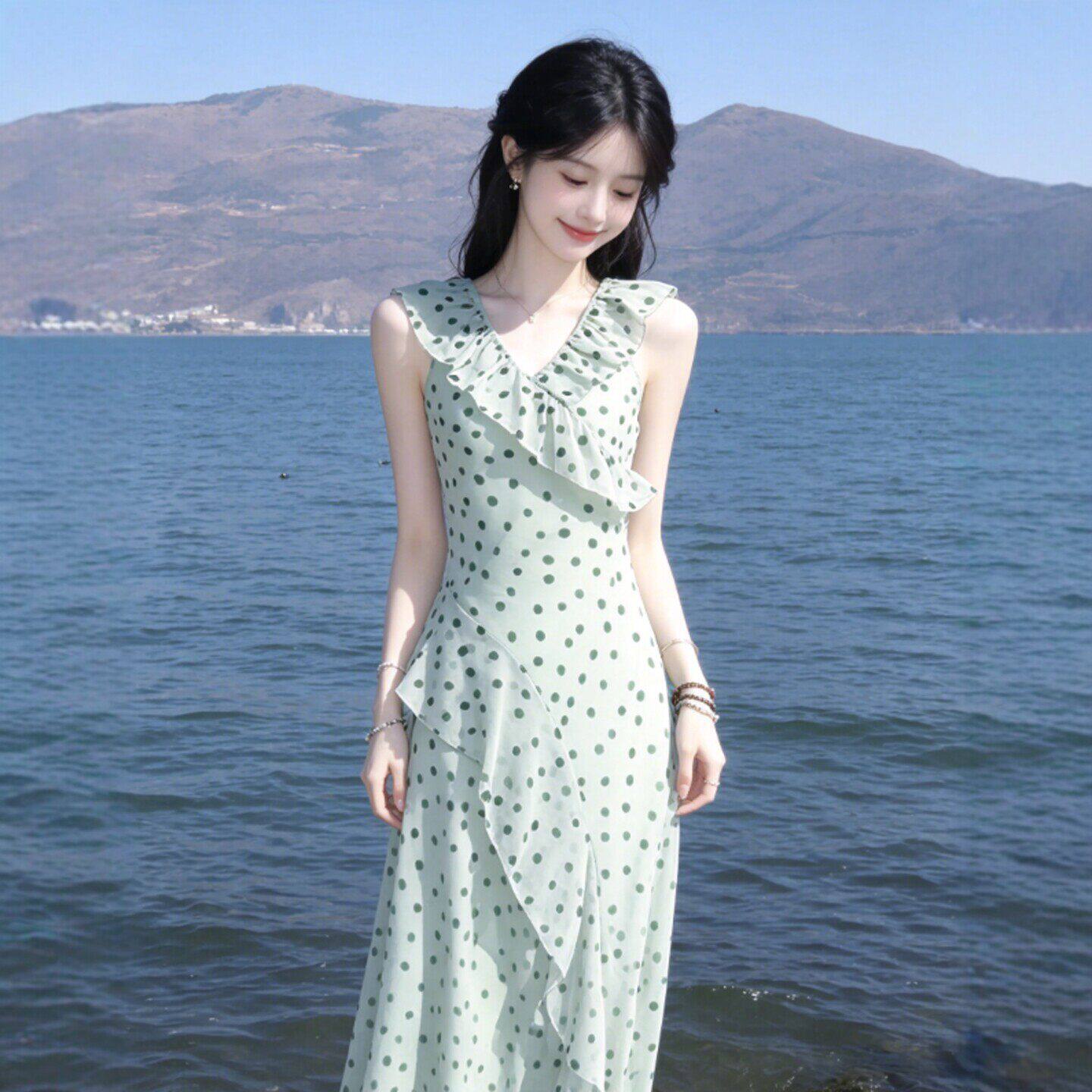 专柜御姐独特绝美V领碎花修身显瘦吊带长裙海边出片穿搭连衣裙26