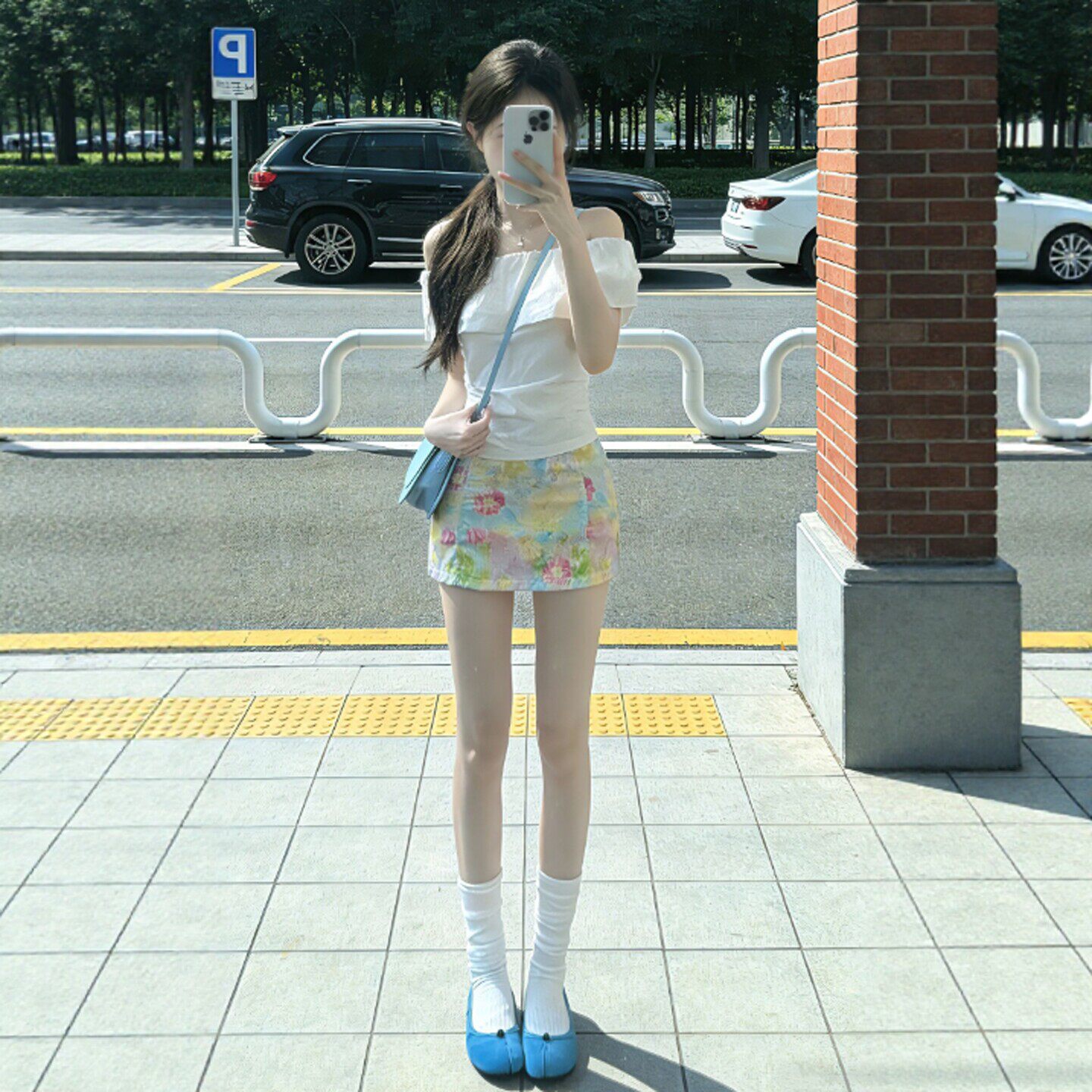 专柜温柔风独特超好看一字肩上衣半身裙两件套装减龄搭配一整套26