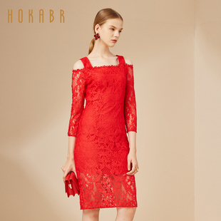 蕾丝连衣裙2020秋装 HOKABR 纯色包臀露肩七分袖 新款 红凯贝尔