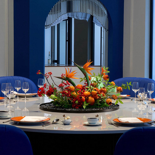 酒店大圆桌中间摆花仿真假花