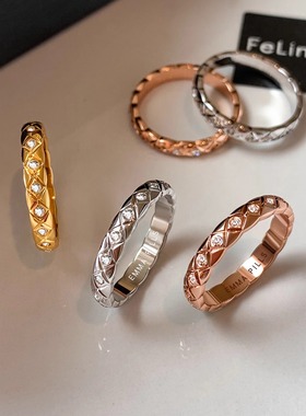 玫瑰金色银色菱格戒指