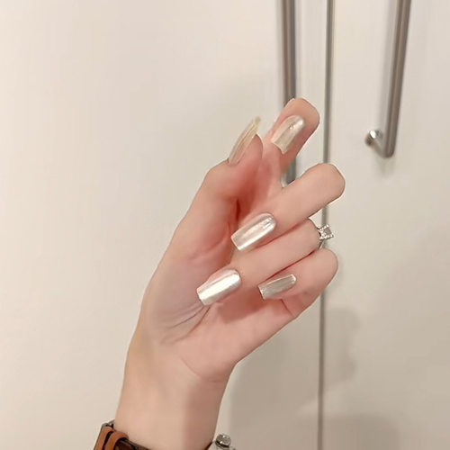 穿戴甲高级感白月光猫眼美甲片