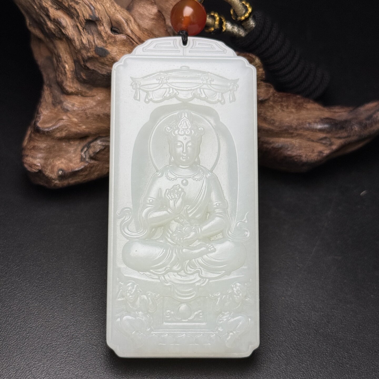 天然老料和田白玉苏工观音挂坠
