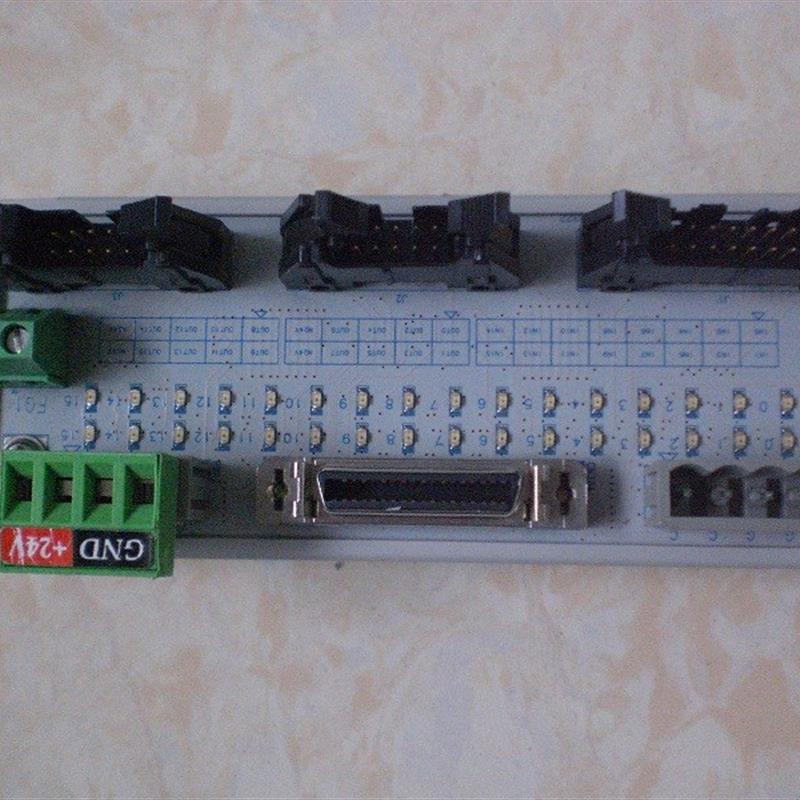 * UT-EB32R2 AXT AJINEXTEK 36针接线端子 二手成色新 原装现询价