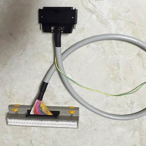 * 横河PLC F3YP04 F3YP08 F3YP14 F3YP18 用电缆线和端子台一询价