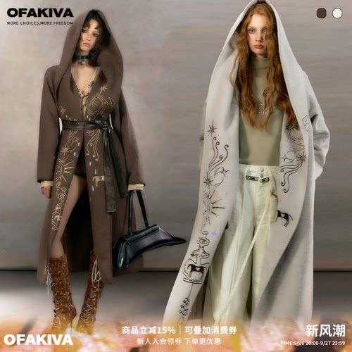 OfAkiva“你的故事”神秘主义刺绣貉子毛领外套女连帽羊毛呢大衣