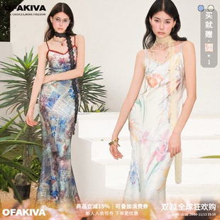 OfAkiva“植物学者”图鉴印花吊带连衣裙女斜裁外穿长裙