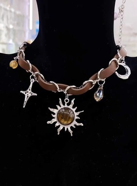 美德拉咖色皮质太阳花吊坠项链女