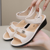 中坡跟凉鞋 女夏季 防滑厚底塑胶中年女鞋 新款 妈妈时尚 外穿工作平底