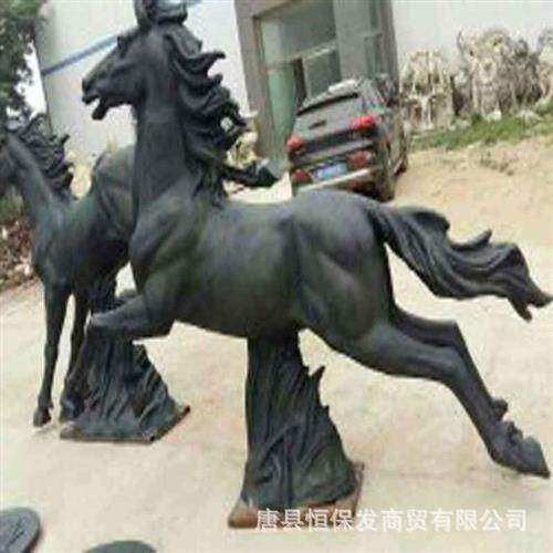 厂家制作铜雕马铸铜马雕锻铜马户外广场草地大型纯铜群马摆件