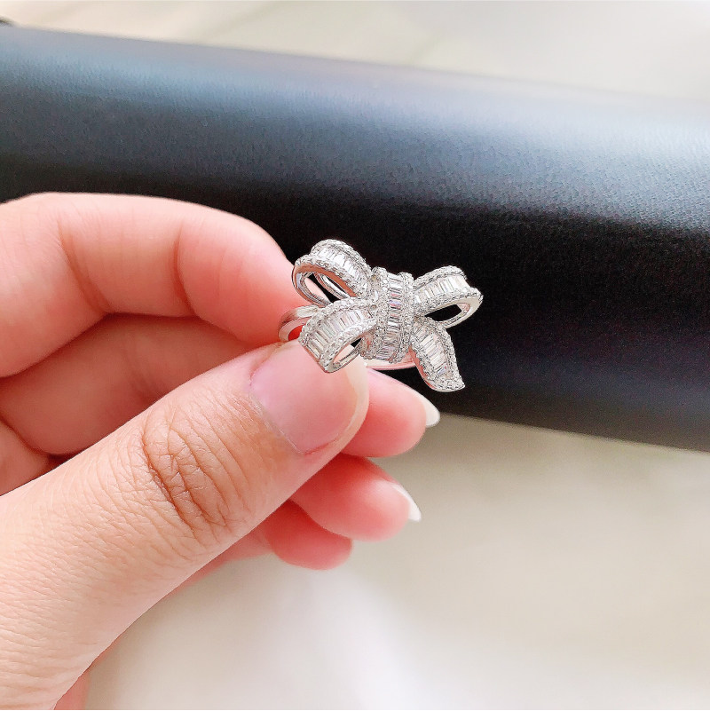奥米迪奥蝴蝶结镶钻戒指女时尚个性ins潮银食指网红钻戒指环尾戒