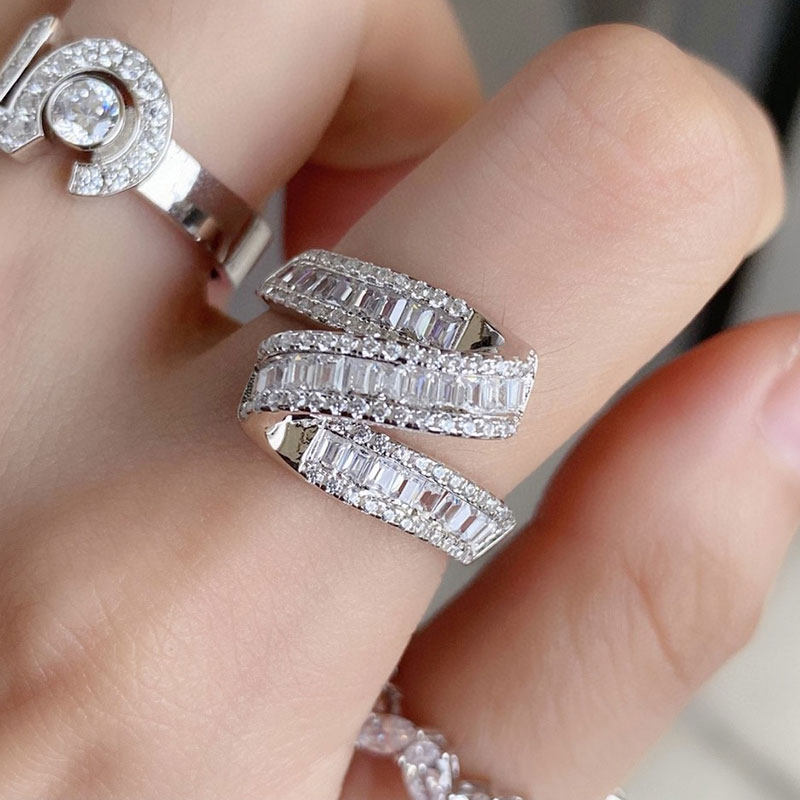 奥米迪奥方钻绸缎造型戒指女时尚个性小众设计冷淡风2021年新款潮