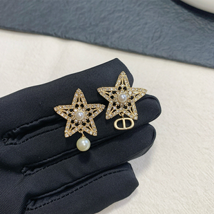 奥米迪奥圣诞新款星星镶钻不对称耳钉CD珍珠轻奢气质百搭耳环耳饰