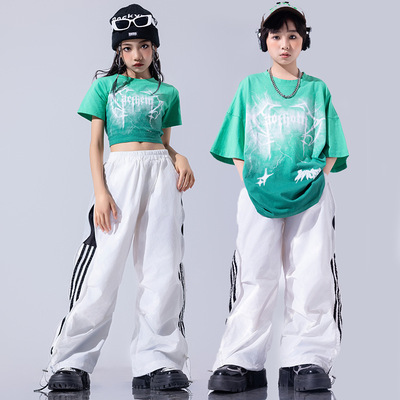 六一儿童表演啦啦队演出服小学生运动会开幕式服装班服爵士舞