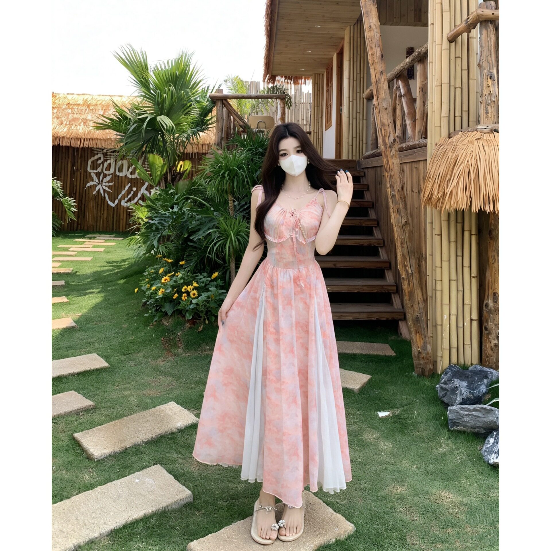法式粉色吊带碎花连衣裙女夏大码胖海边度假防晒衣感长裙子
