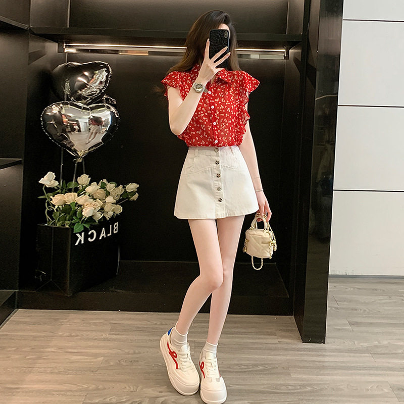 2026初夏新款时髦女碎花衬衫可爱甜美风设计显瘦高腰纽扣牛仔裙女