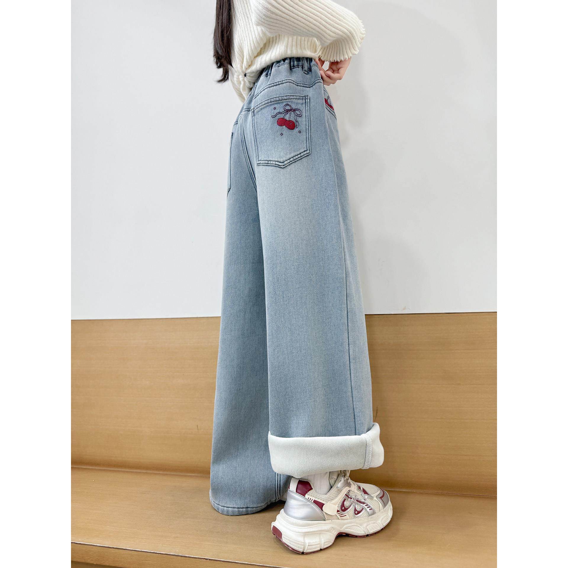 女童冬装加绒牛仔裤子2025新款中大儿童初中生女孩宽松直筒阔腿裤