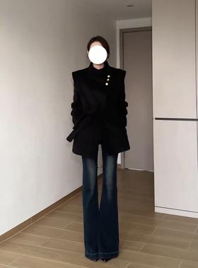 深蓝色裤子牛仔裤女秋季设计感小众高腰修身显瘦微喇叭裤配高跟鞋