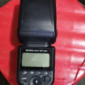 议价二手斯丹德闪光灯DF-600！可以通电！！好