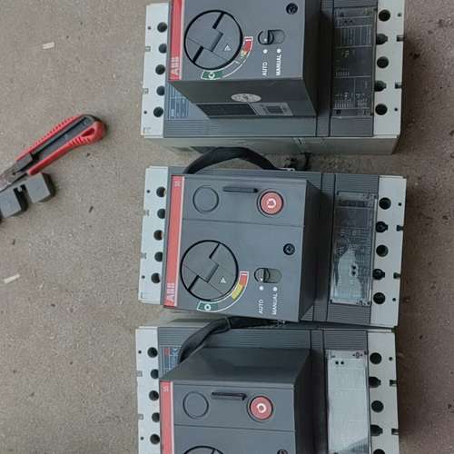 议价Abb-S5N-630安，断路器带电操，有三台成色挺好，要的