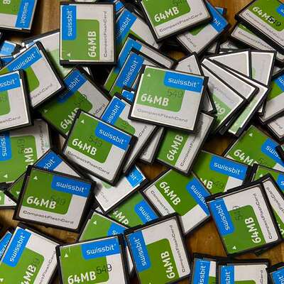议价swissbit 德国牌64M CF卡内存卡,如下图，原拆机