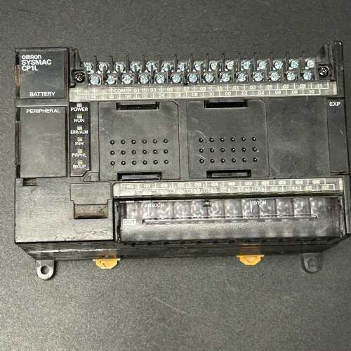 议价PLC模块，型号CP1L-M40DT-D，拆机品，外观