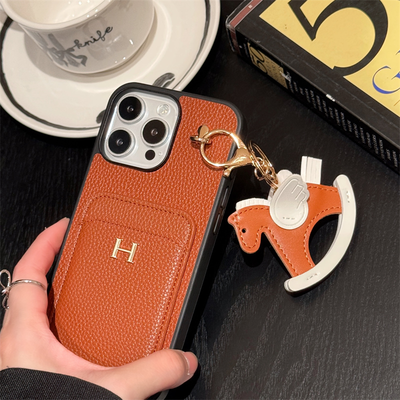 潮牌皮质插卡苹果手机壳木马挂件