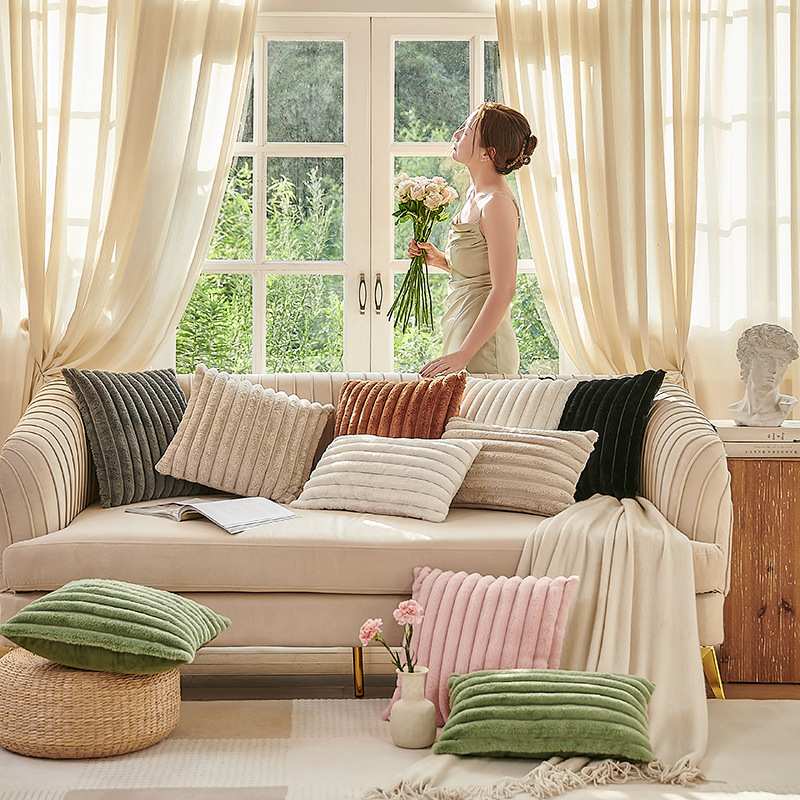 现代ins风方格抱枕小香风沙发办公室毛绒靠枕卧室床头靠抱枕套