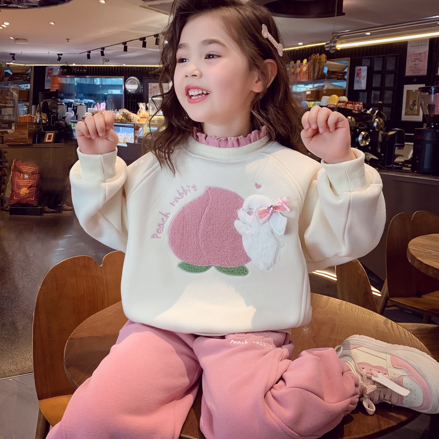 女童花边刺绣加绒卫衣裤子两件套