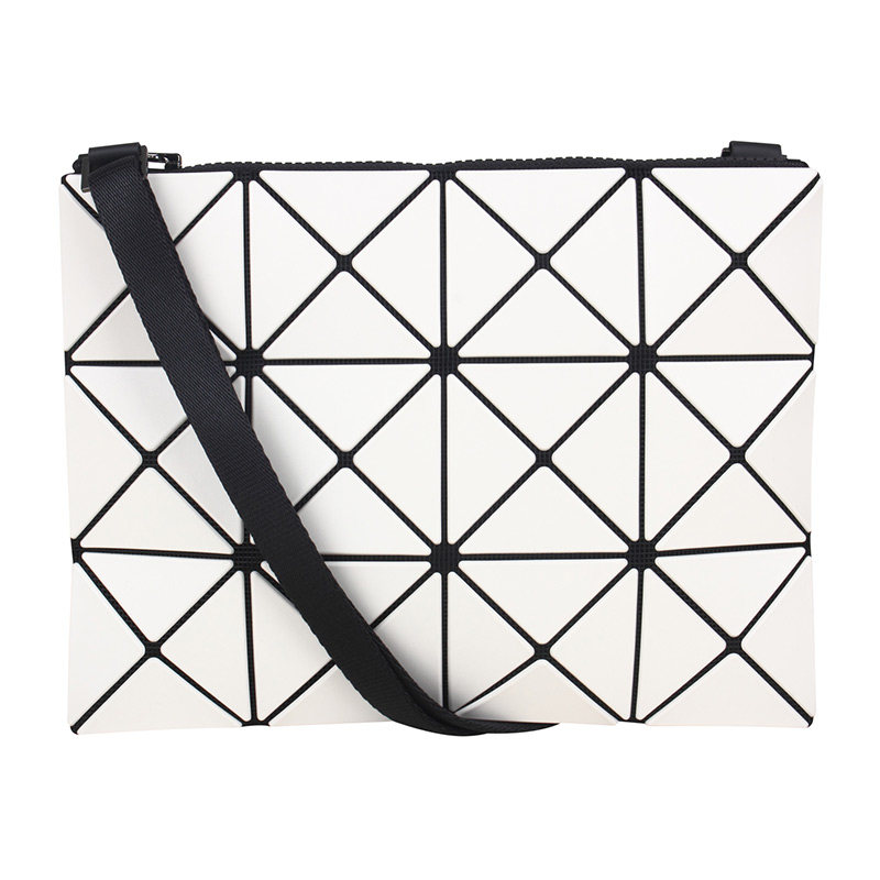 ISSEY MIYAKE/三宅一生 BAOBAO女士几何四格单肩斜挎包