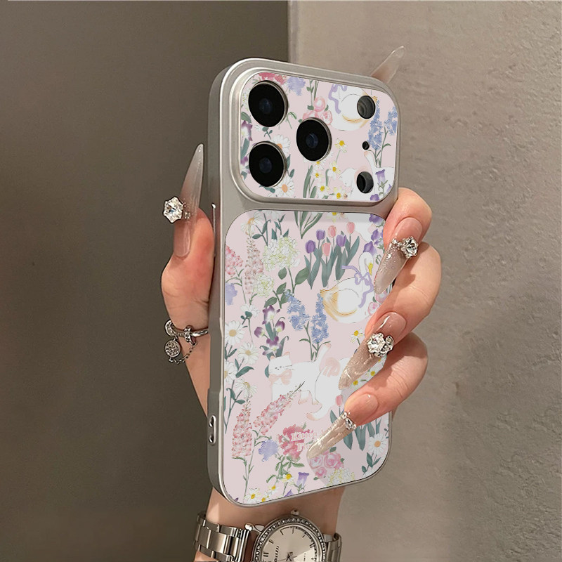 花丛嬉戏白猫适用苹果17promax手机壳iPhone18PRO可爱小米17Max华为mate80pura90电镀秒变壳Y300reno15nova16