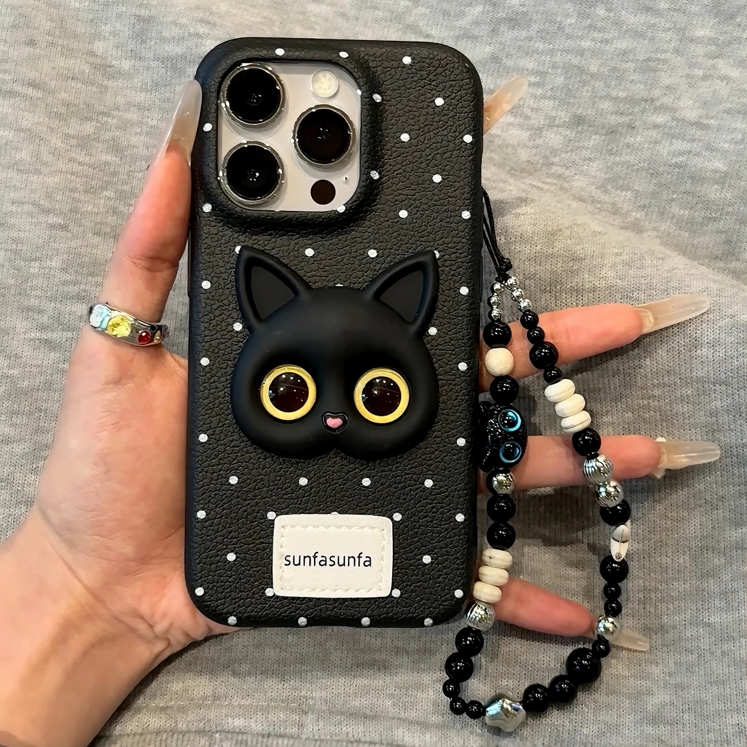 ins波点个性黑猫适用iPhone16promax苹果手机壳15Pro新款皮革纹14/13/12/11promax带手链14plus网红超火女款