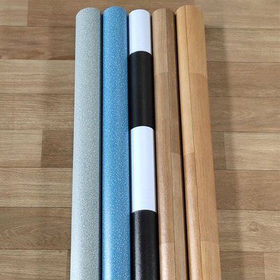 加厚耐磨防水塑料家用自粘地胶垫