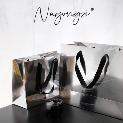 ins风镜面纸袋手提袋银色极简风手提袋服装袋简约纸袋可印刷logo