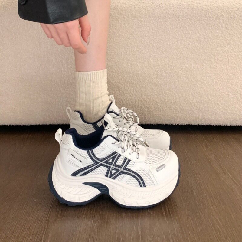 超火厚底老爹鞋女小个子2026新款春夏季显脚小运动休闲小白鞋