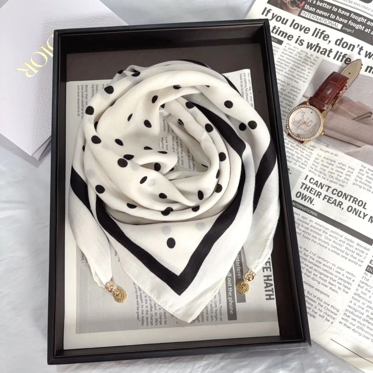 磁吸护颈小围巾2025新款秋冬方巾女款三角丝巾披肩高级感防风围脖