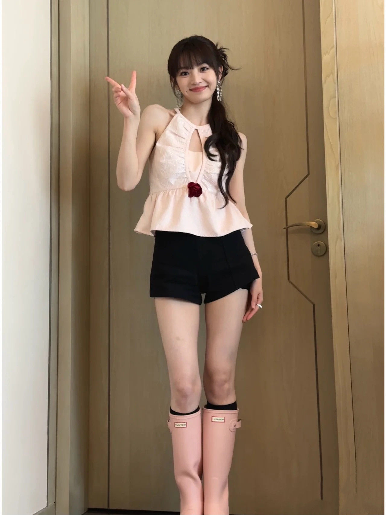TIAN XIWEI 스타와 같은 장화 여성 미끄럼 방지 장화 성인 워터 부츠 키가 큰 방수 마틴 부츠 착용 덧신 부츠