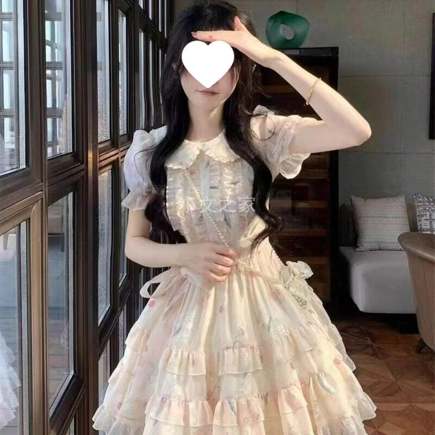 奶甜温柔碎花娃娃领连衣裙夏季