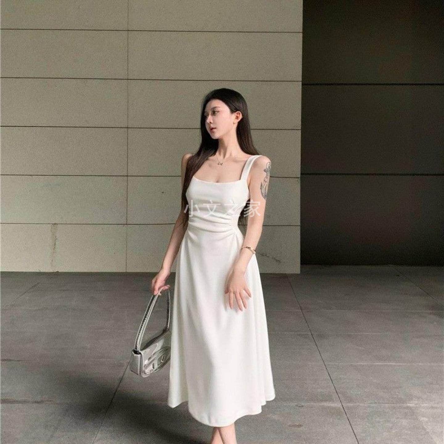 大码女装夏季新款年会宴会聚会礼服光泽感气质吊带连衣裙