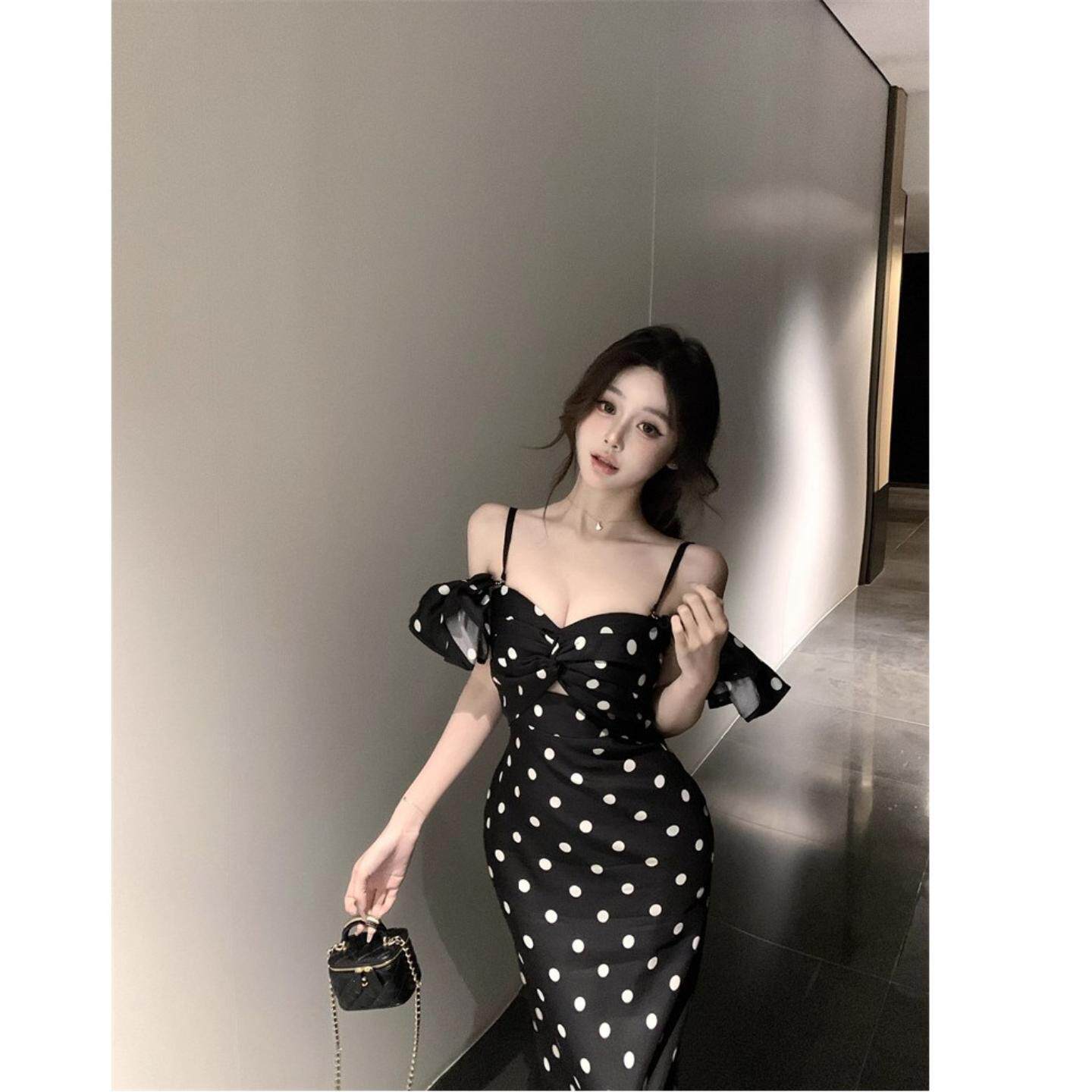一字肩法式波点连衣裙女夏季修身吊带礼服裙长裙收腰露肩包臀裙子