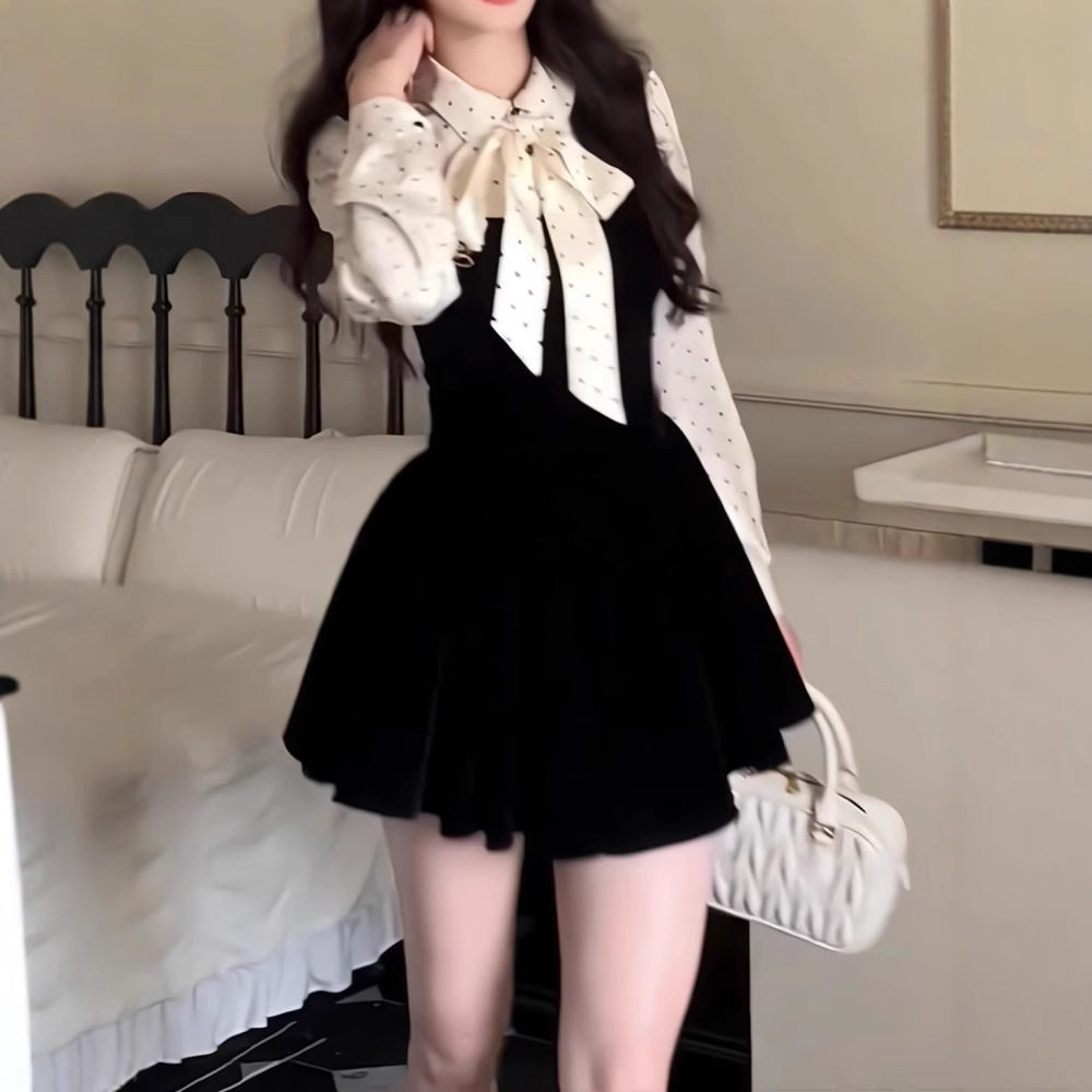 春秋气质法式富家千金叠穿连衣裙小香风穿搭波点假两件收腰小黑裙