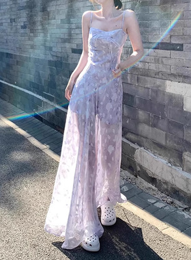 紫色碎花吊带连衣裙女夏法式绝美海边度假后背绑带收腰气质长裙子