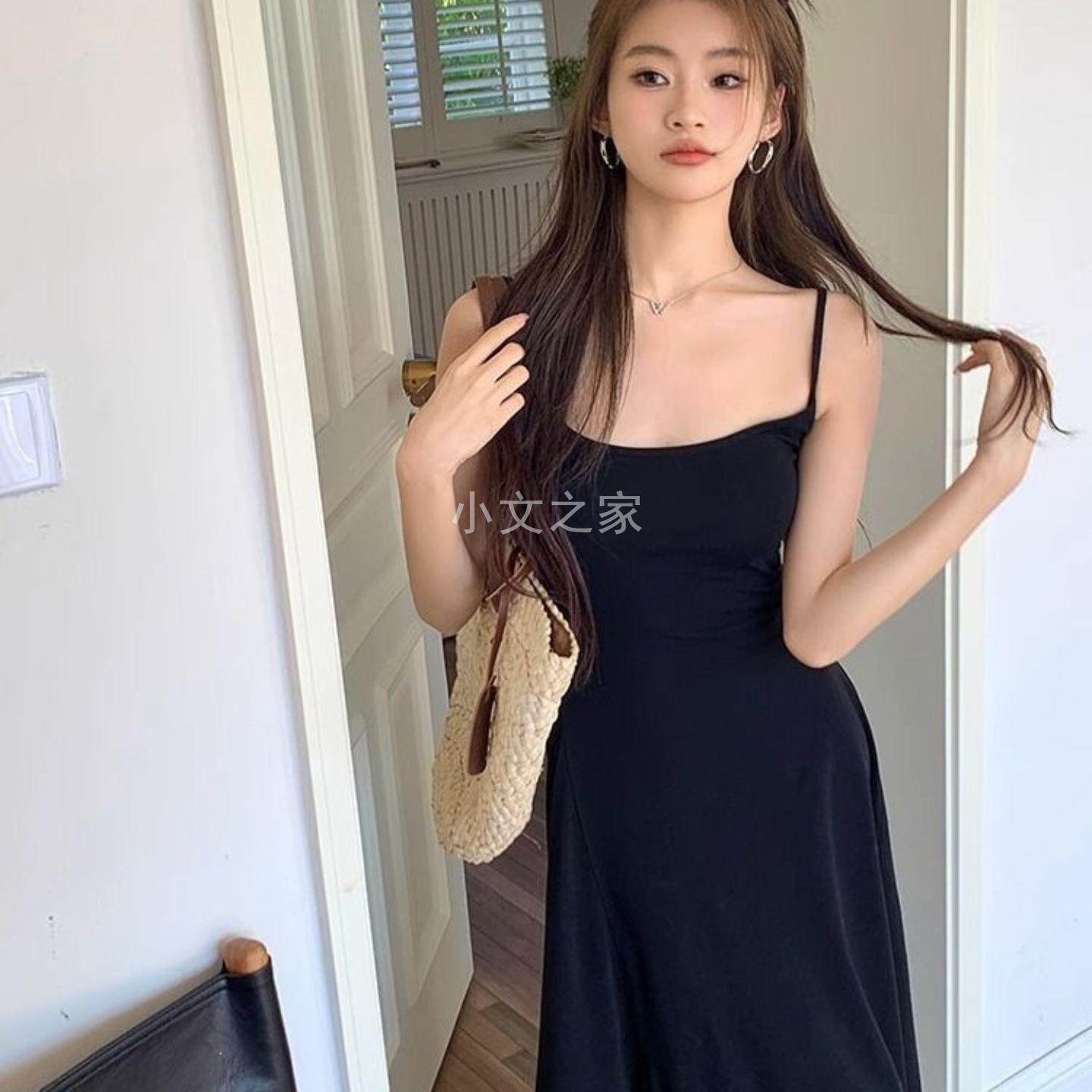 辣妹纯色高腰吊带连衣裙女夏季