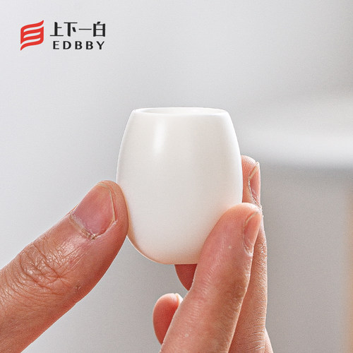 上下一白2钱小酒盅创意迷你陶瓷