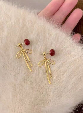 蝴蝶结新年红色耳钉气质轻奢高级感耳环小众银针无耳洞耳夹耳饰女