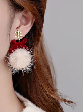秋冬圣诞毛茸茸新款红色蝴蝶结无耳洞耳夹女新年毛绒耳环耳钉耳饰