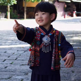 男童汉服苗疆少数民族服装儿童幼儿园壮族侗族儿童演出服研学土家